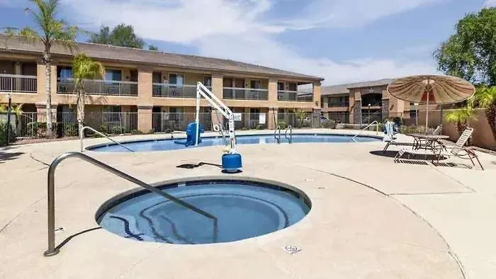 Pool & Gym Access For 2